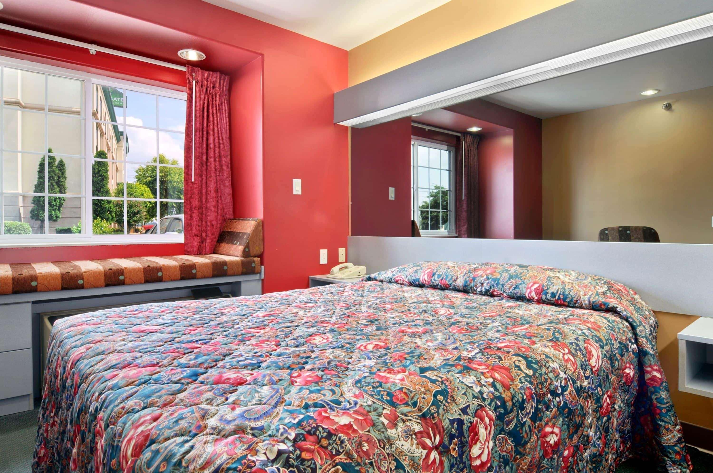Microtel Inn And Suites Clarksville Exterior photo